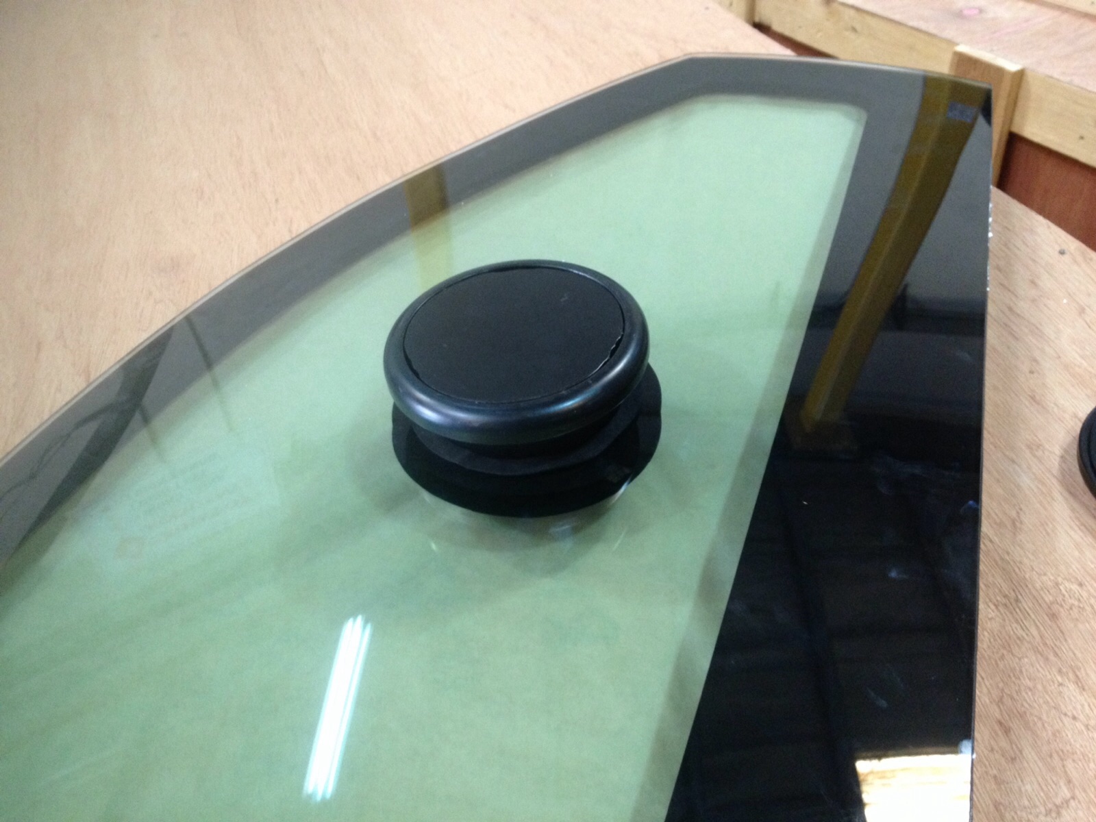 Gunports-for-bulletproof-glass-armored-cars